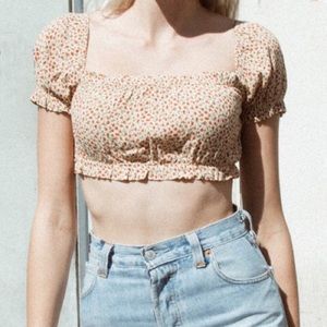 Brandy Melville Mira top!